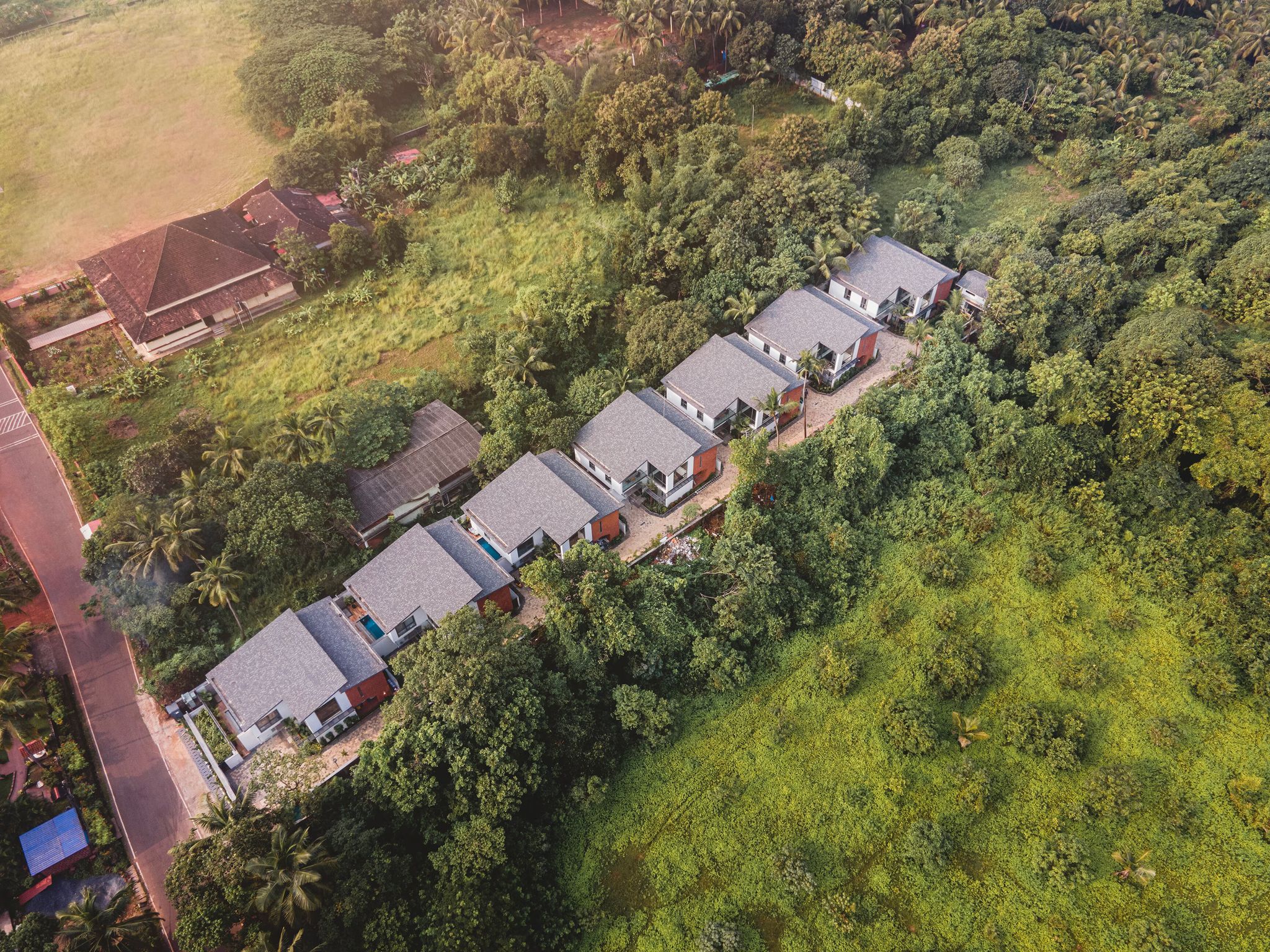 Cloud7 Waves Luxury 4 BHK Villa by Elivaas