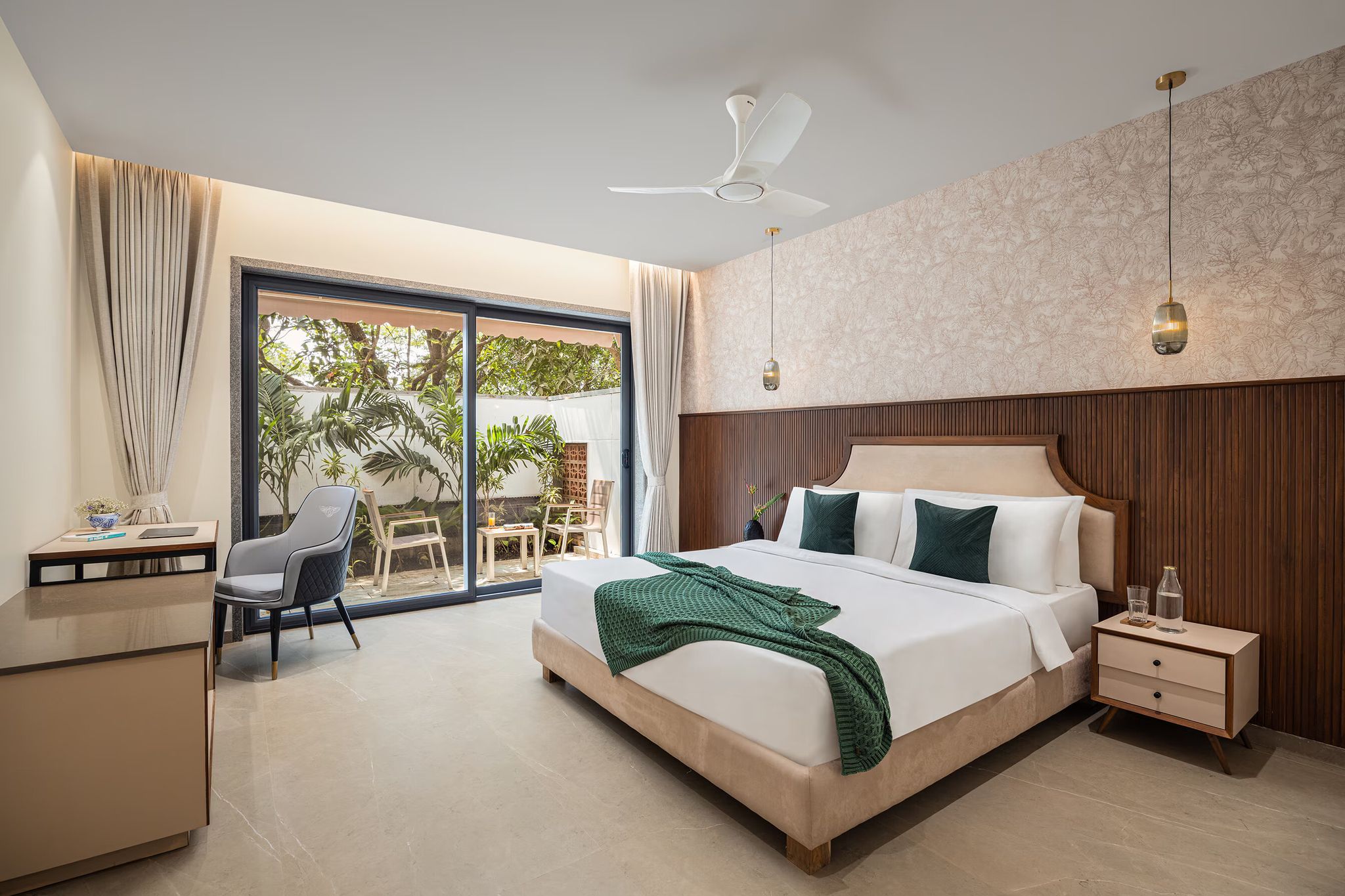 Cloud7 Waves Luxury 4 BHK Villa by Elivaas Cloud 7 Waves - Lux. 4BHK Villa with Private Swimming Pool 11