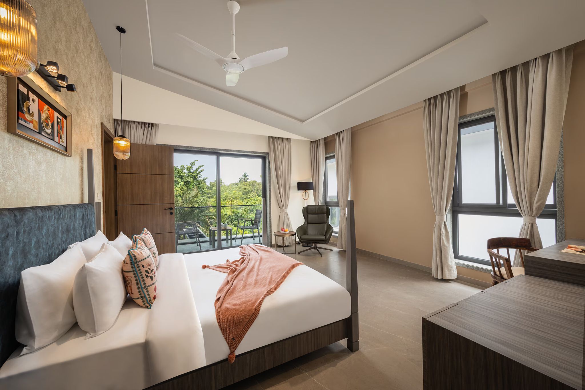 Cloud7 Waves Luxury 4 BHK Villa by Elivaas Cloud 7 Waves - Lux. 4BHK Villa with Private Swimming Pool 17