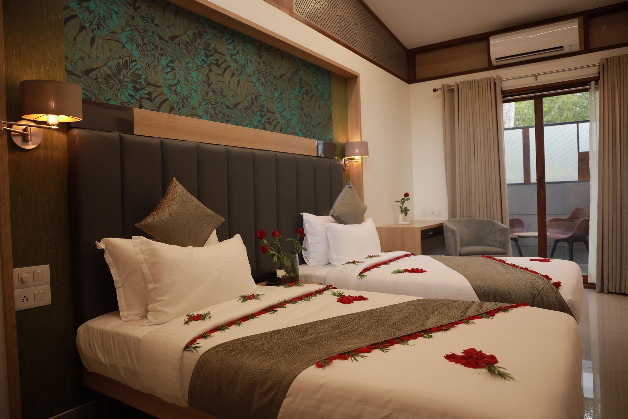 Lago Leisure Resort & Spa Deluxe Room with balcony 2