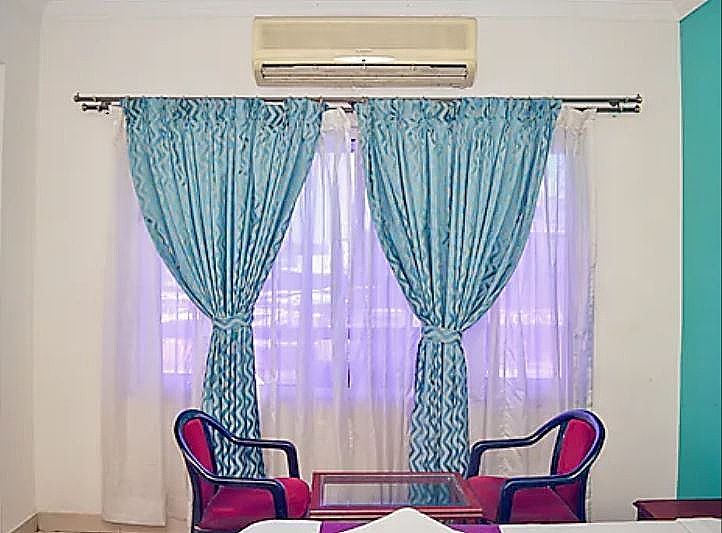 Gold Mine Hotel Double AC 4