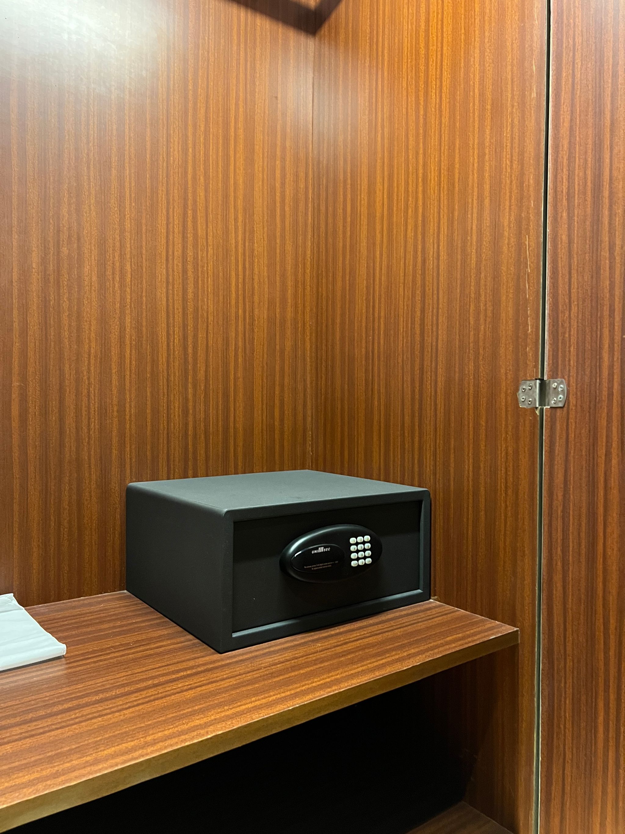 AB Clarks Inn Jalandhar Deluxe Room 10