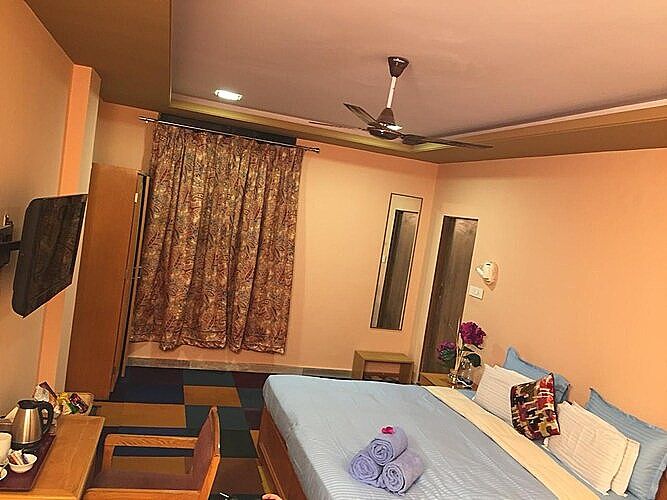 Benito Hotel Deluxe Room 5