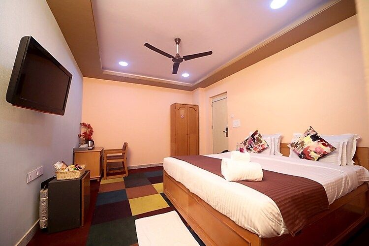 Benito Hotel Deluxe Room 4