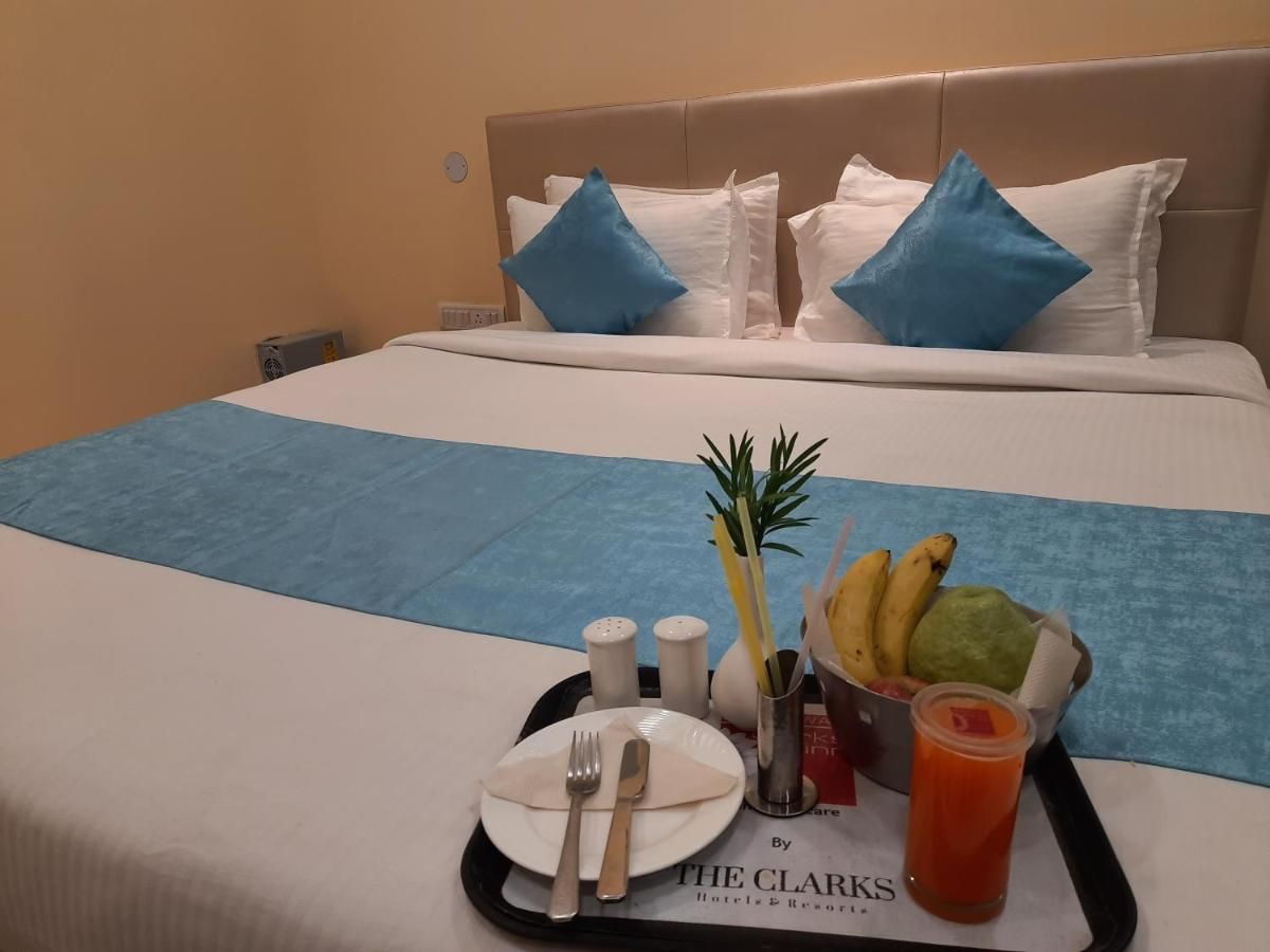 Clarks Inn, Dudhwa Double Room 3