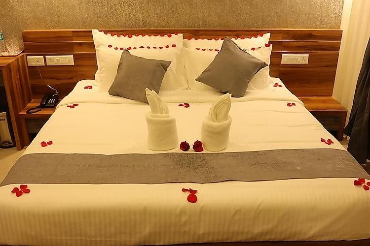 Lavender Room AC