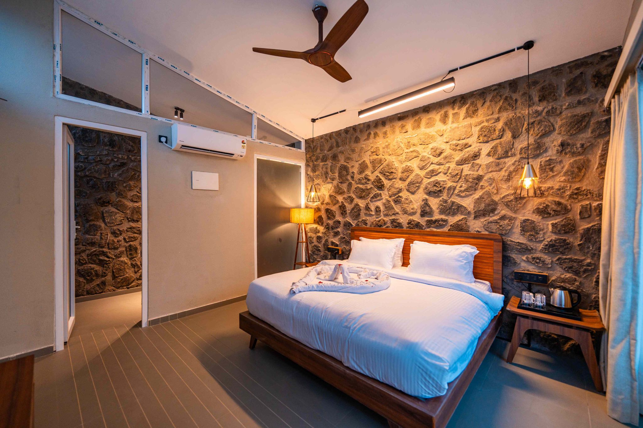 Basalt Paradise Resort And Spa Zen Room