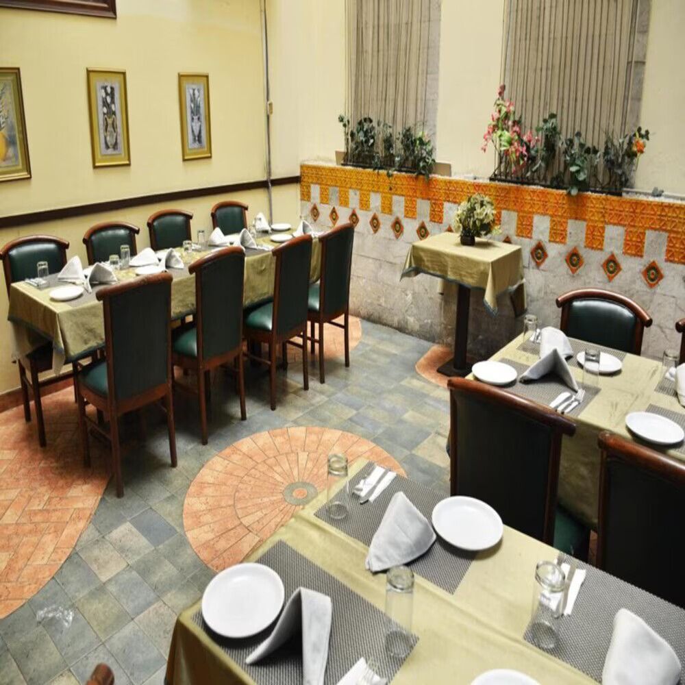 Food & Dining