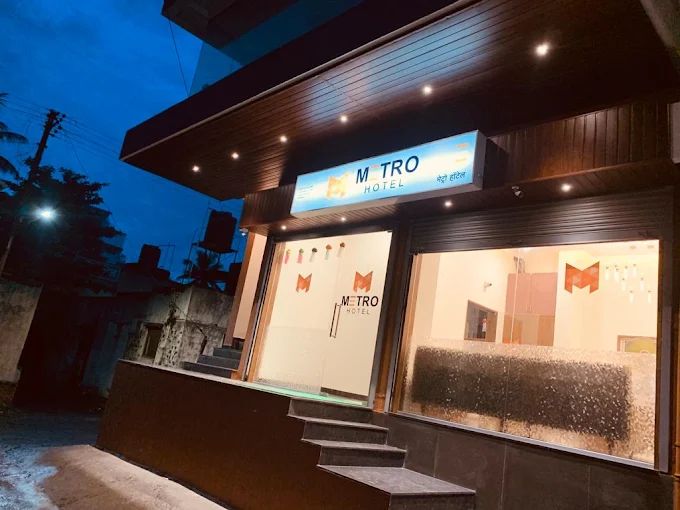 Metro Hotel
