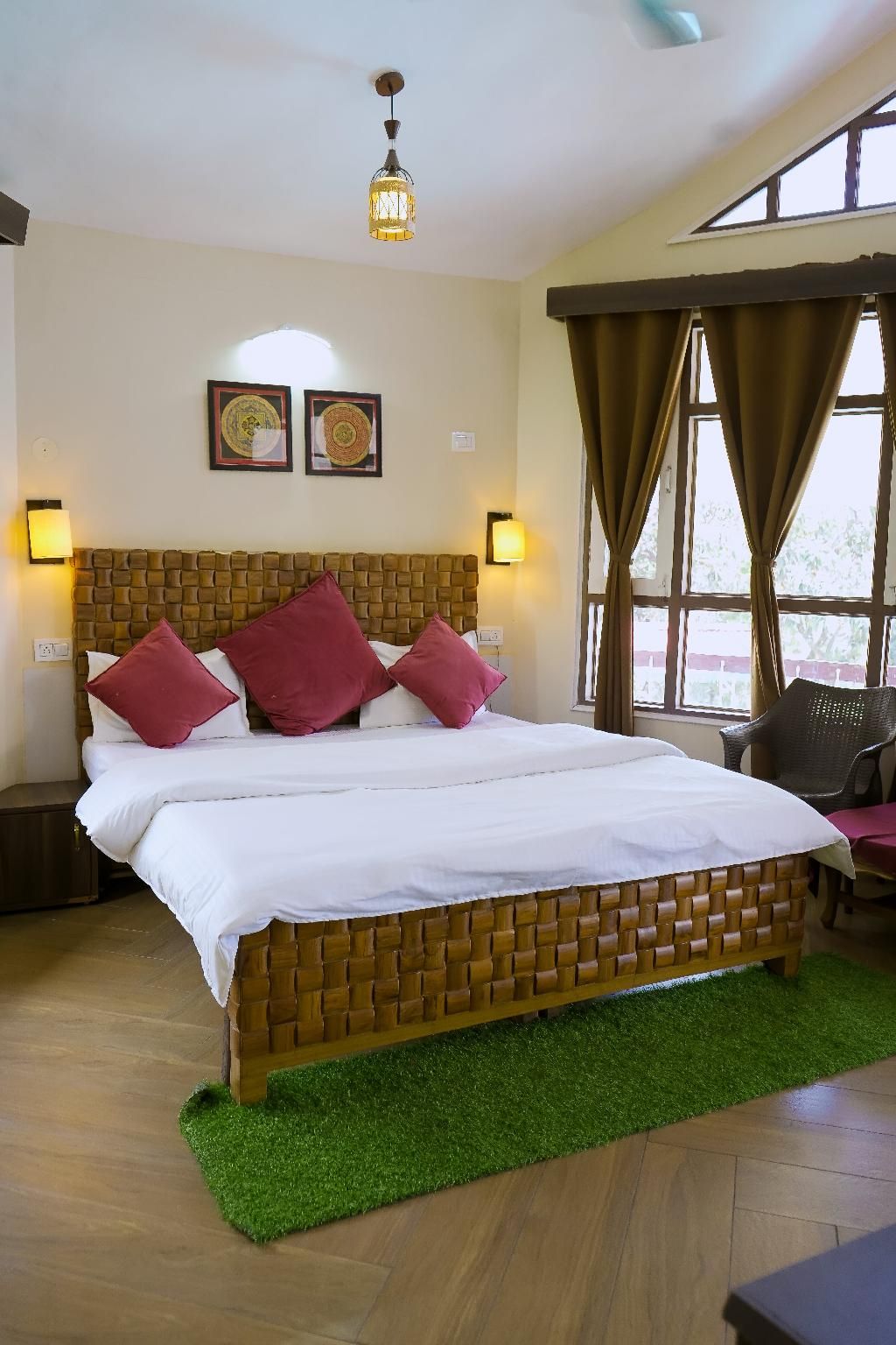 Luxury Pool View Room