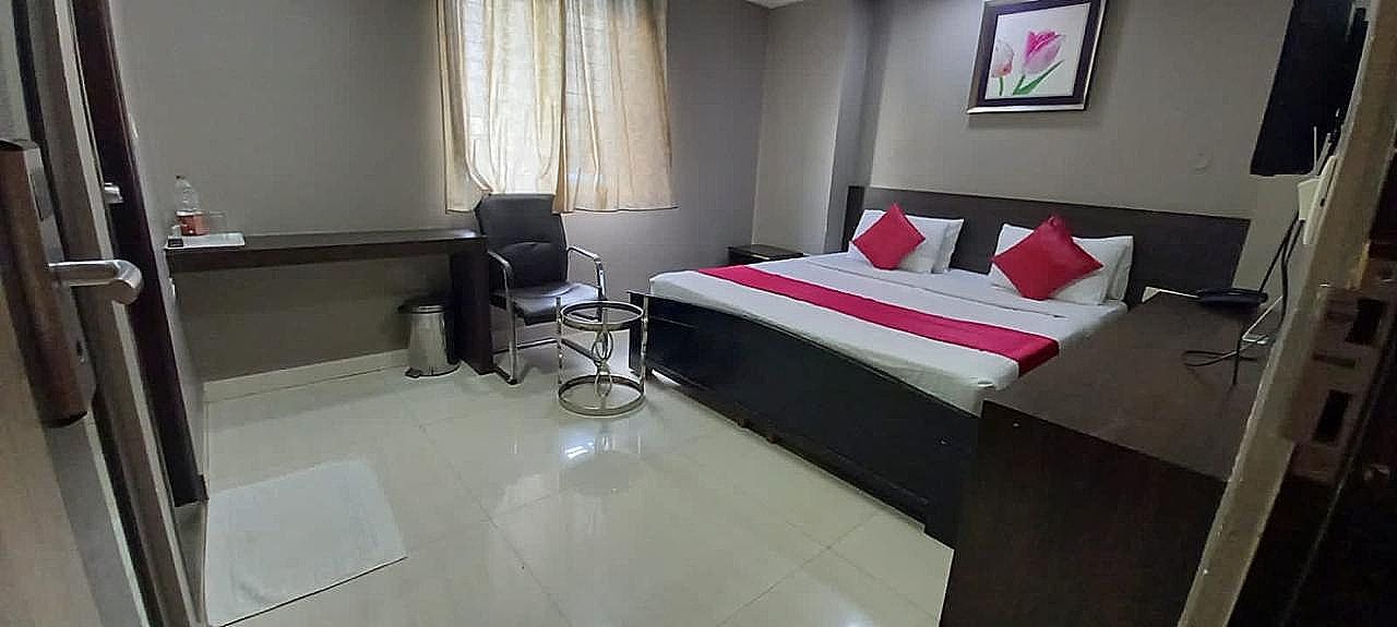 Hotel Fortuner Palace Non AC Executive