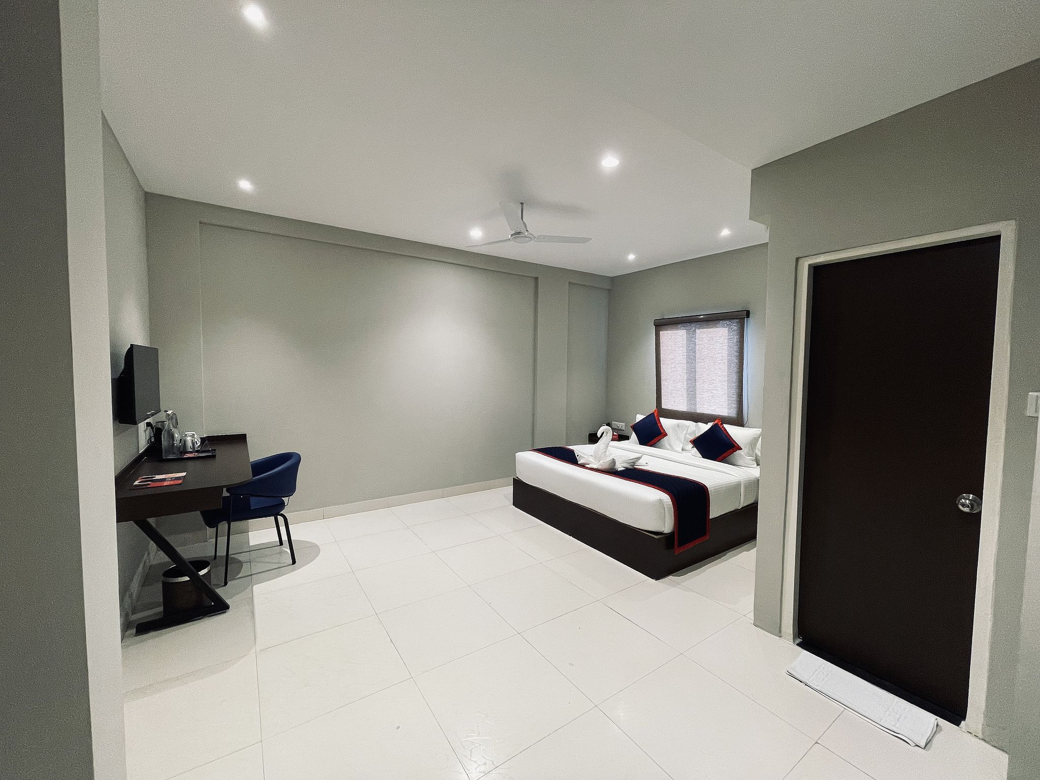 Zip By Spree Hotels Bhopal Deluxe King Room