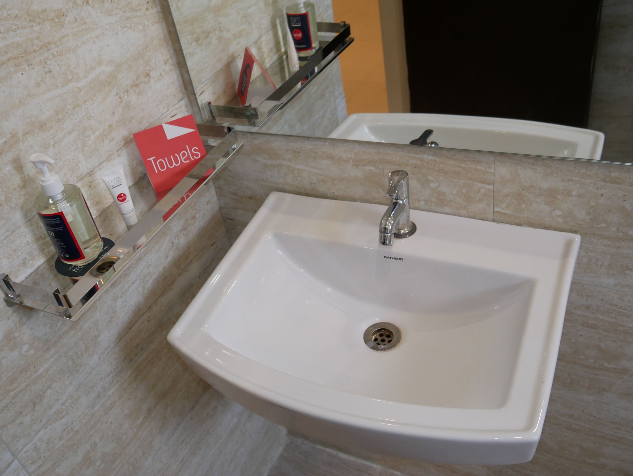 Zip By Spree Hotels Bhopal Deluxe King Room 5