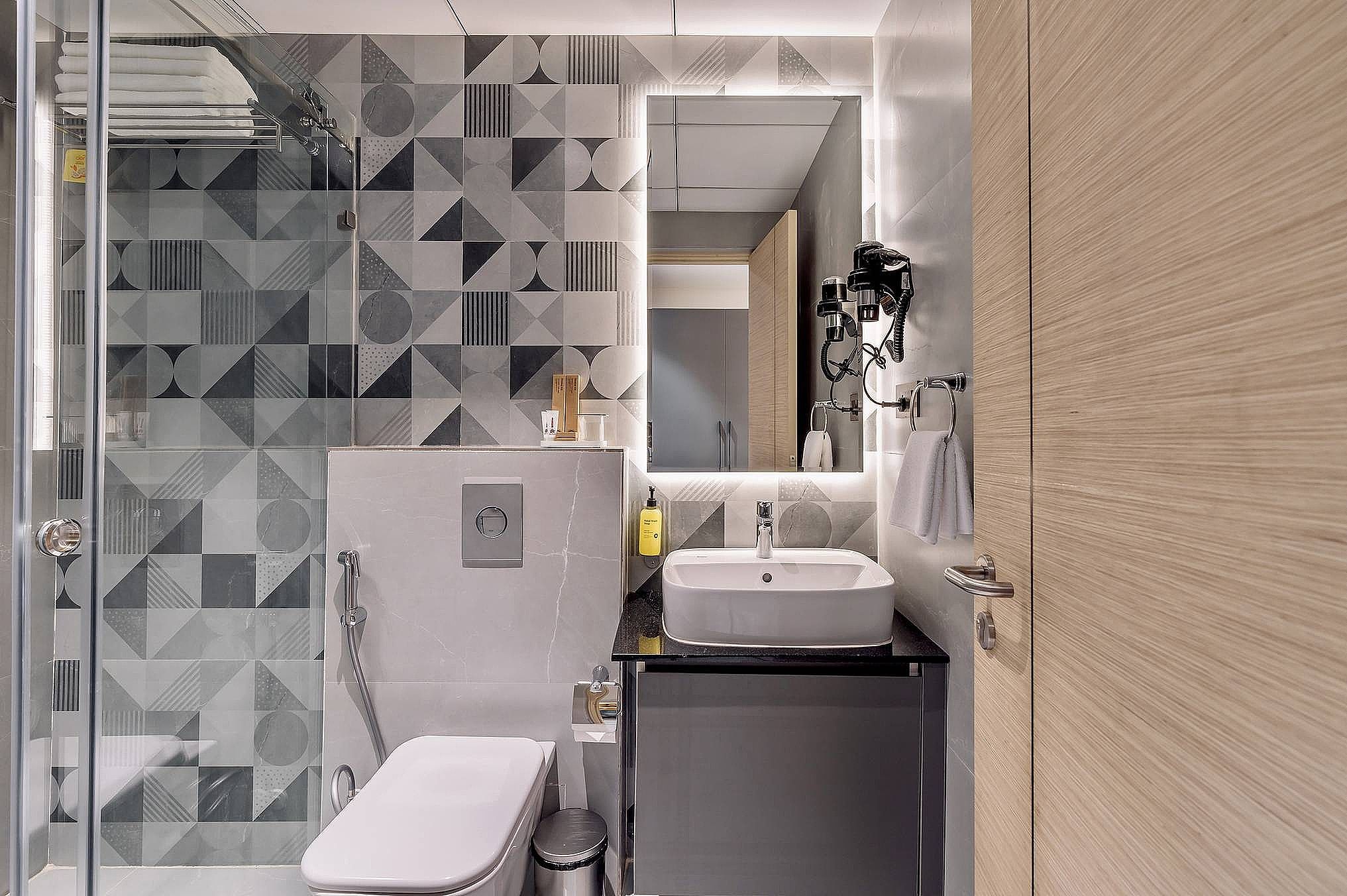 SKYLA Studios & Suites - Kondapur Premier King Supreme 8