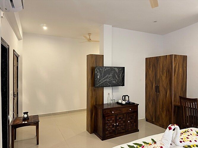 Mayoor Hotel Luxury Room 3