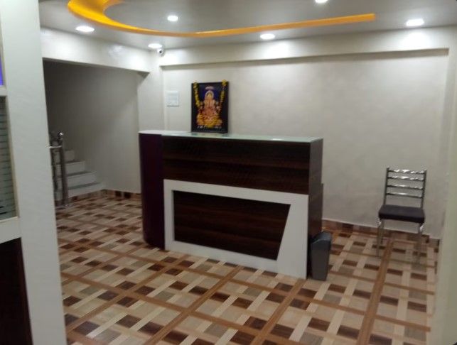 Side Image 2
