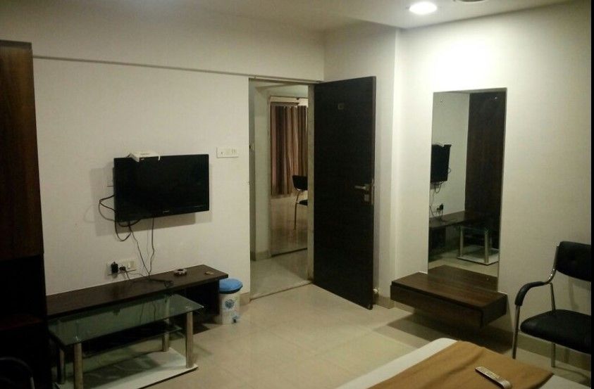 Hotel Galaxy Residency