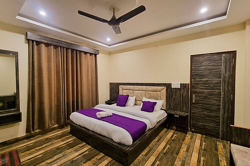 Hotel JK Dharamshala Deluxe Room