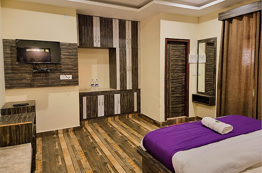Hotel JK Dharamshala Deluxe Room 6