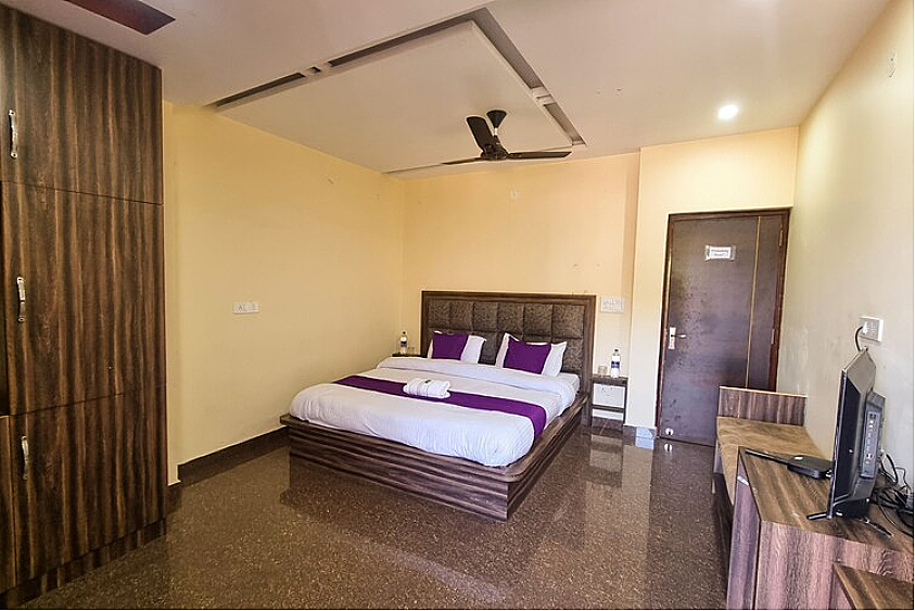 Hotel JK Dharamshala Deluxe Room 2