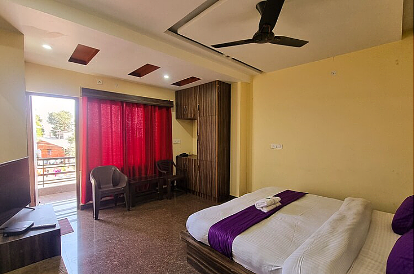 Hotel JK Dharamshala Deluxe Room 7