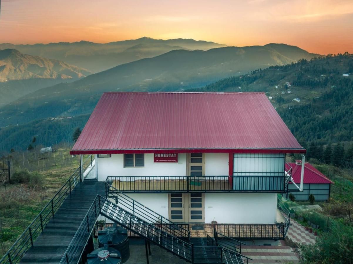 Anubhav Homestay | Valley-view Suite