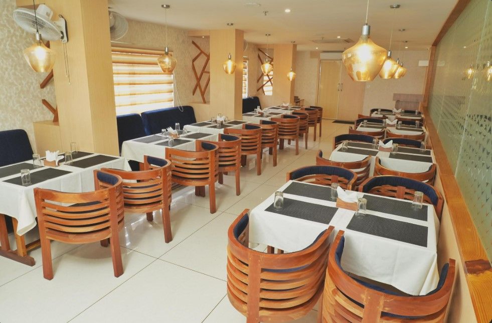 Food & Dining