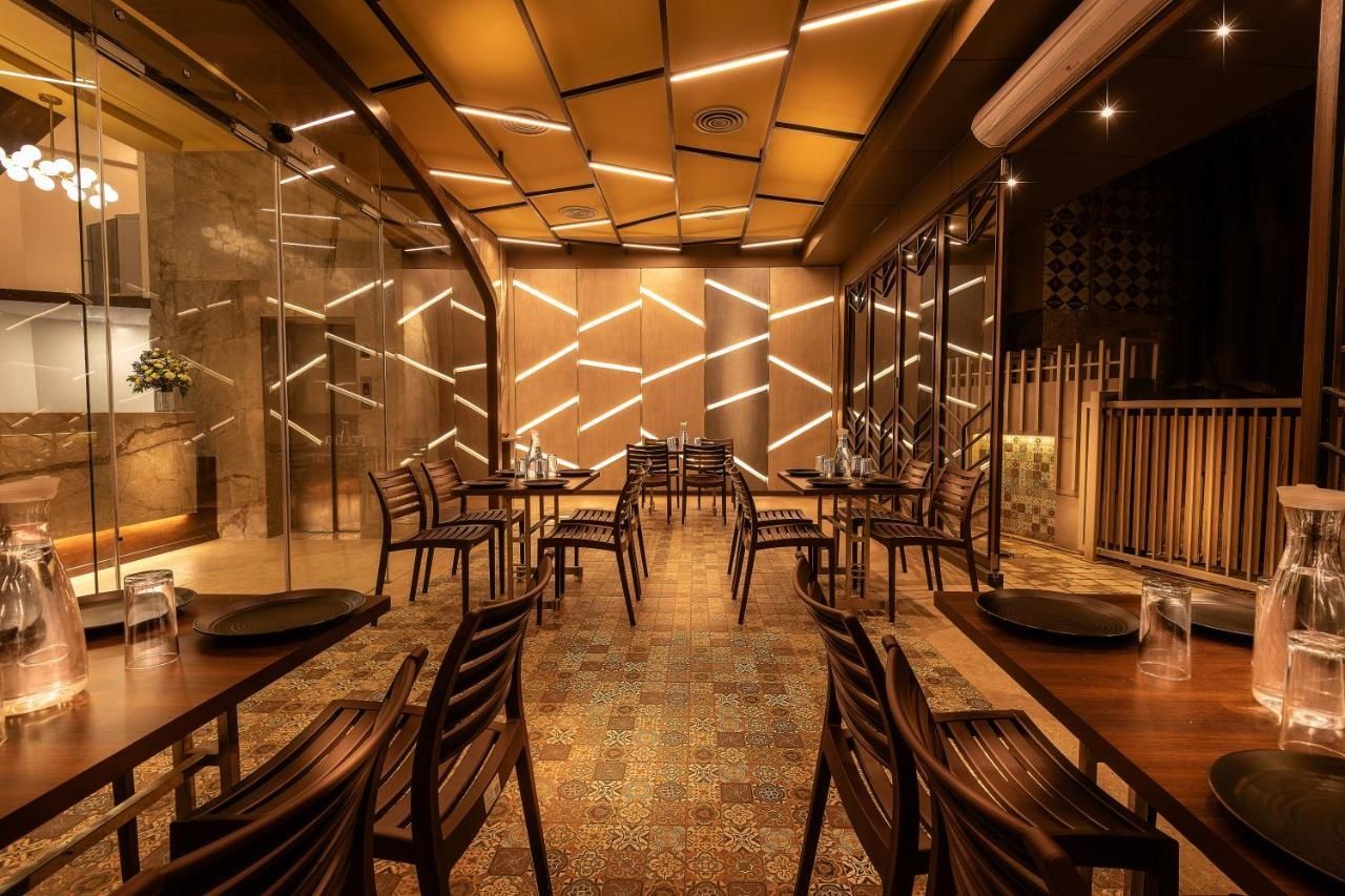 Food & Dining