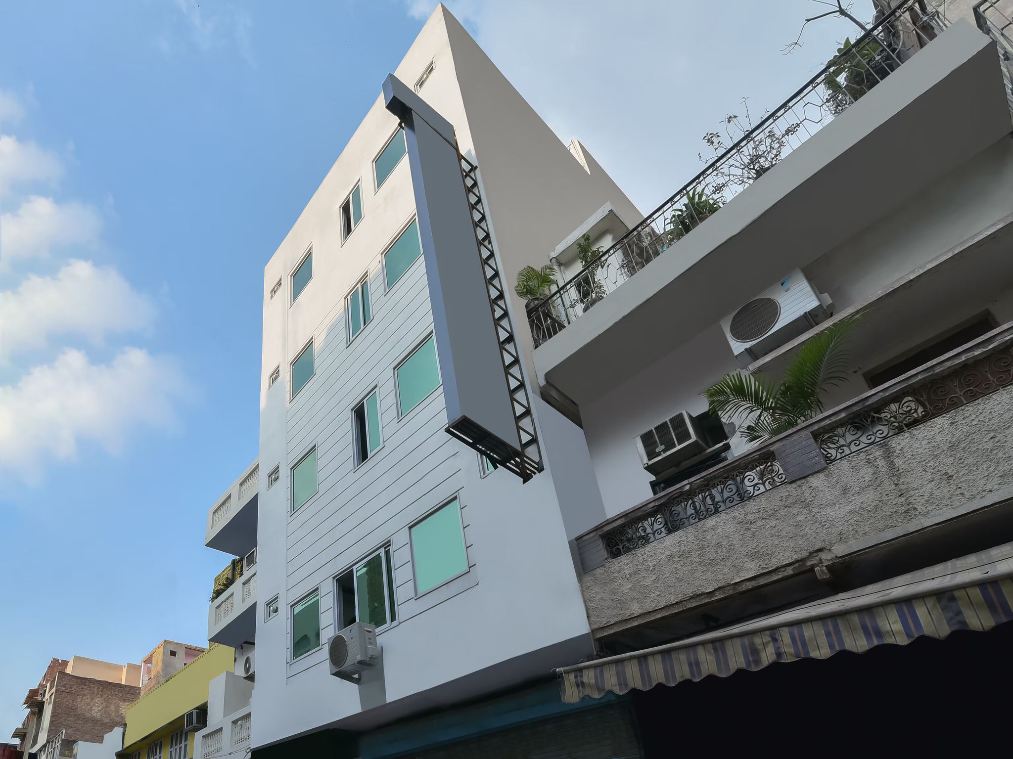 Hotel Brahmaputra Paharganj