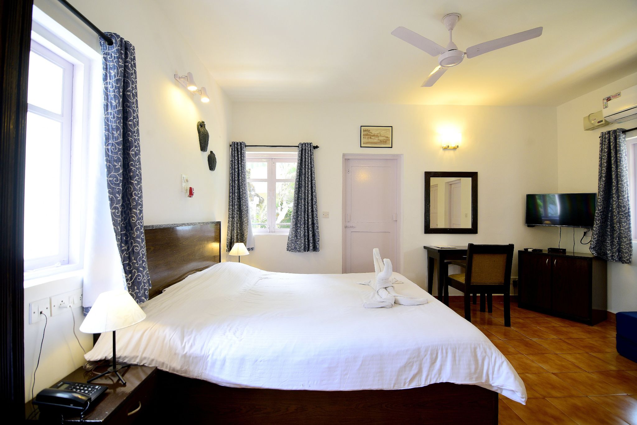 Santana Beach Resort Standard Room, Garden View ( A/C ) 3