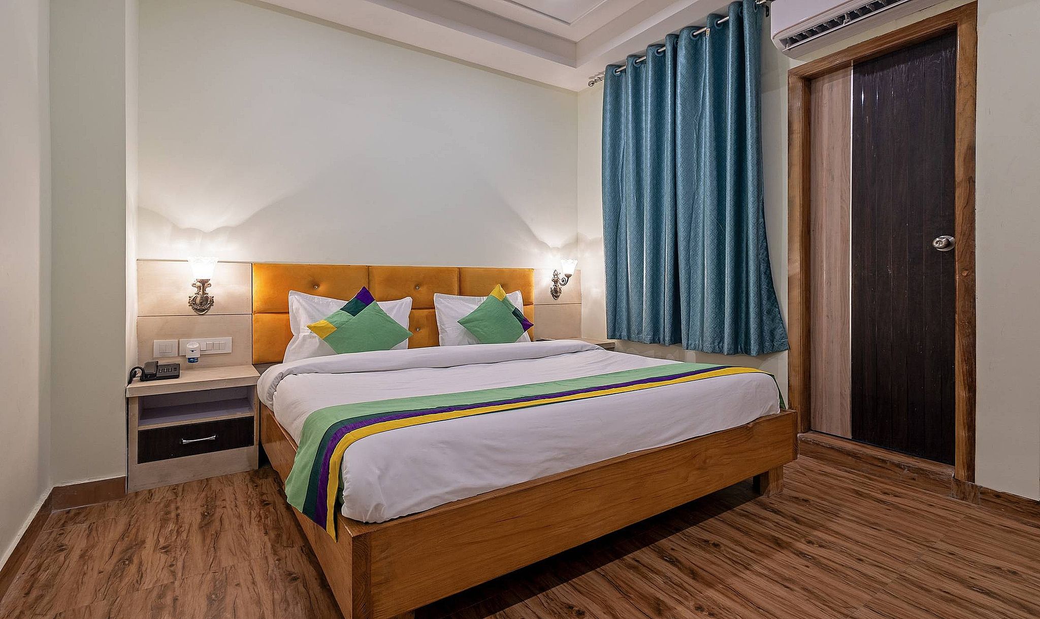 Treebo Shakuntalam, Near Lucknow Airport Standard Double Room 4