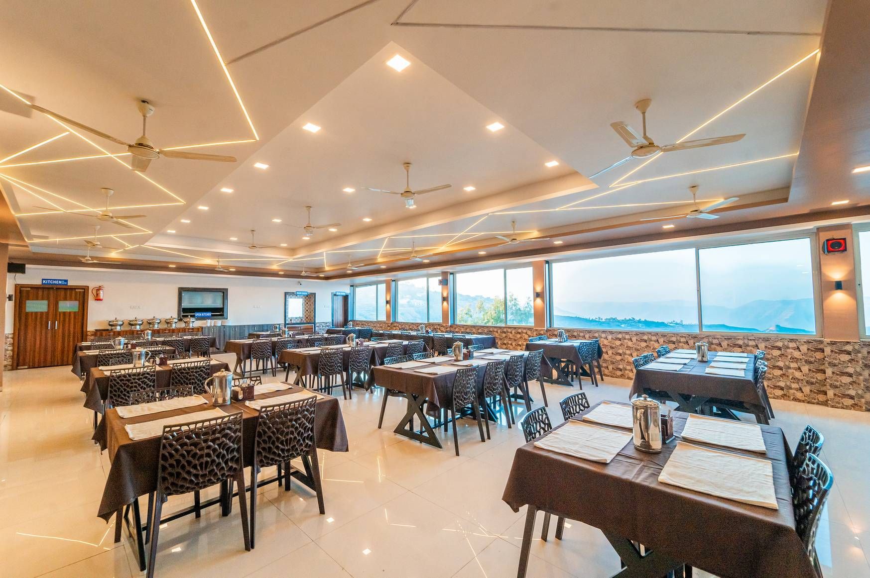 Food & Dining