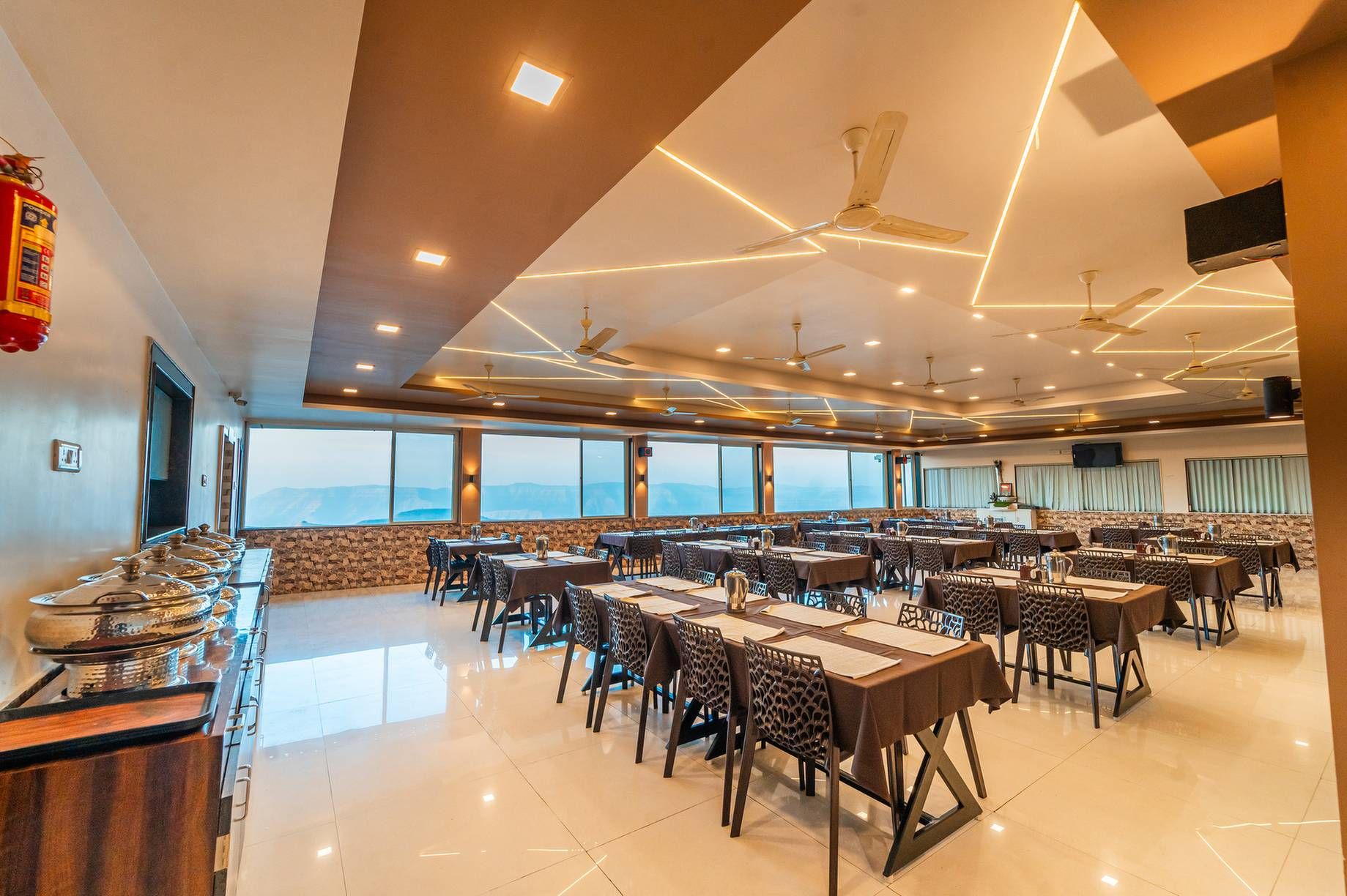 Food & Dining