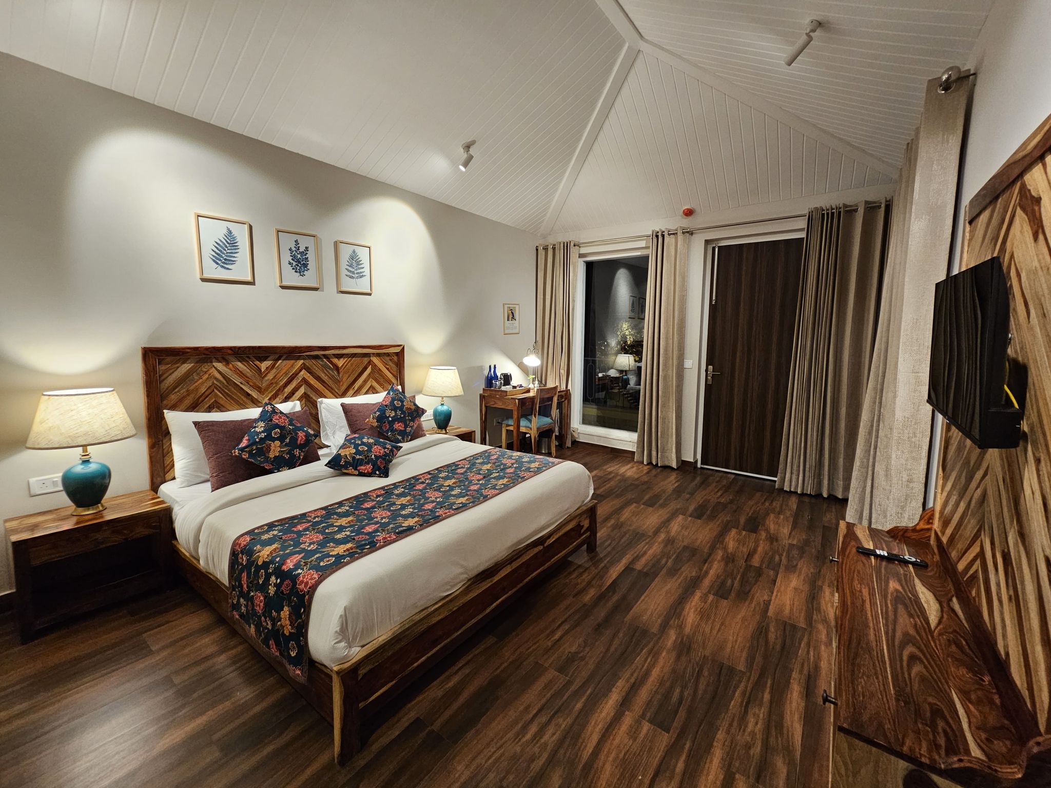 Luxury Hut