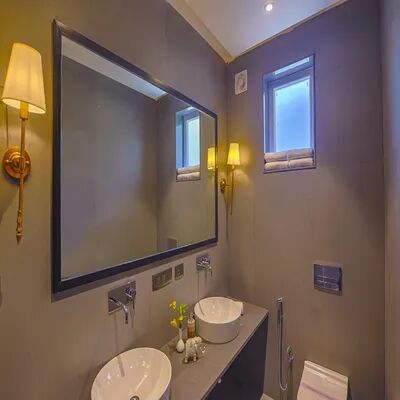 Luxury Suite
