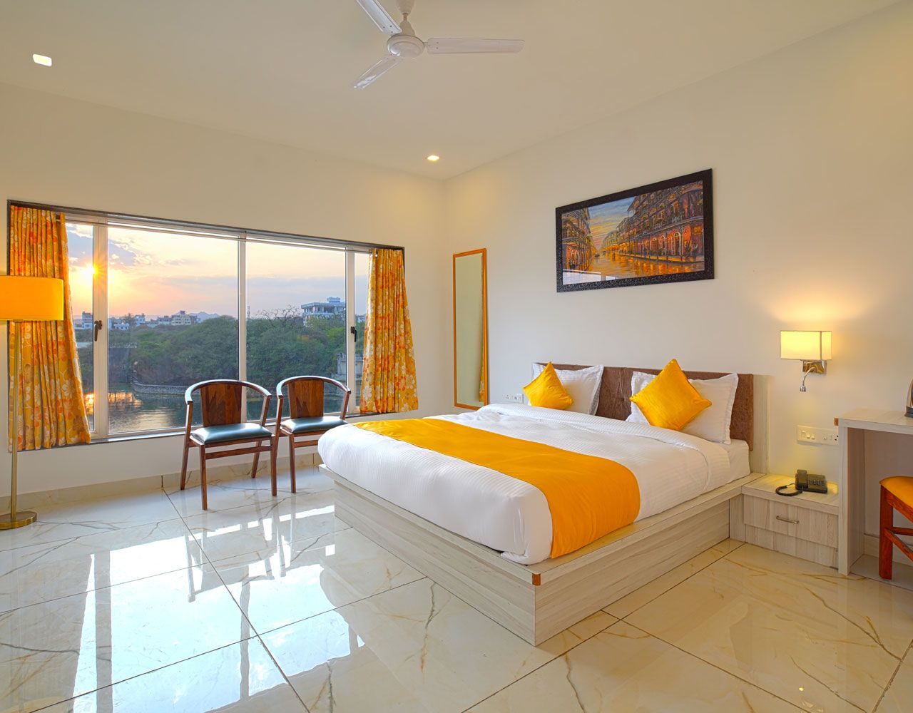 Superior Double Room (Lake View)