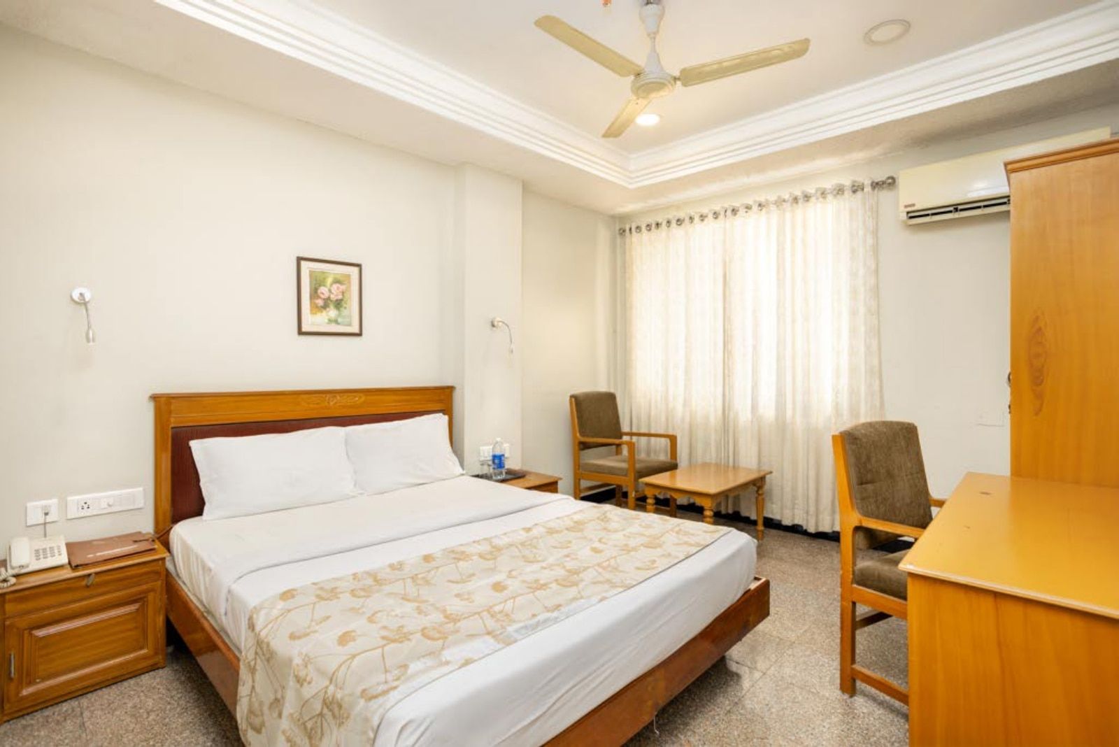 Hotel Excellency Annexe Standard Room Non AC 10