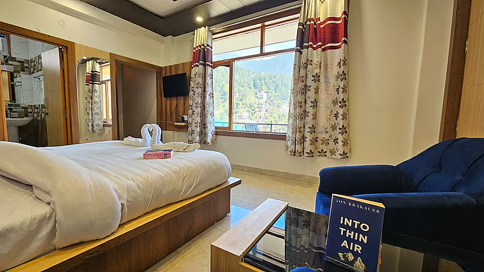 Deluxe Room with mountain view