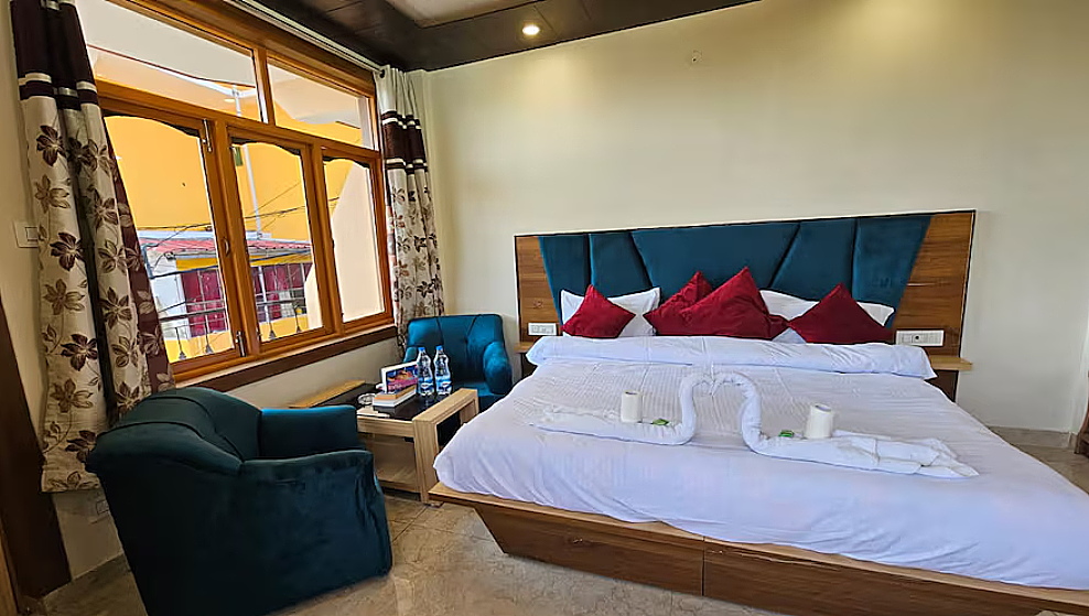 Deluxe Room with mountain view