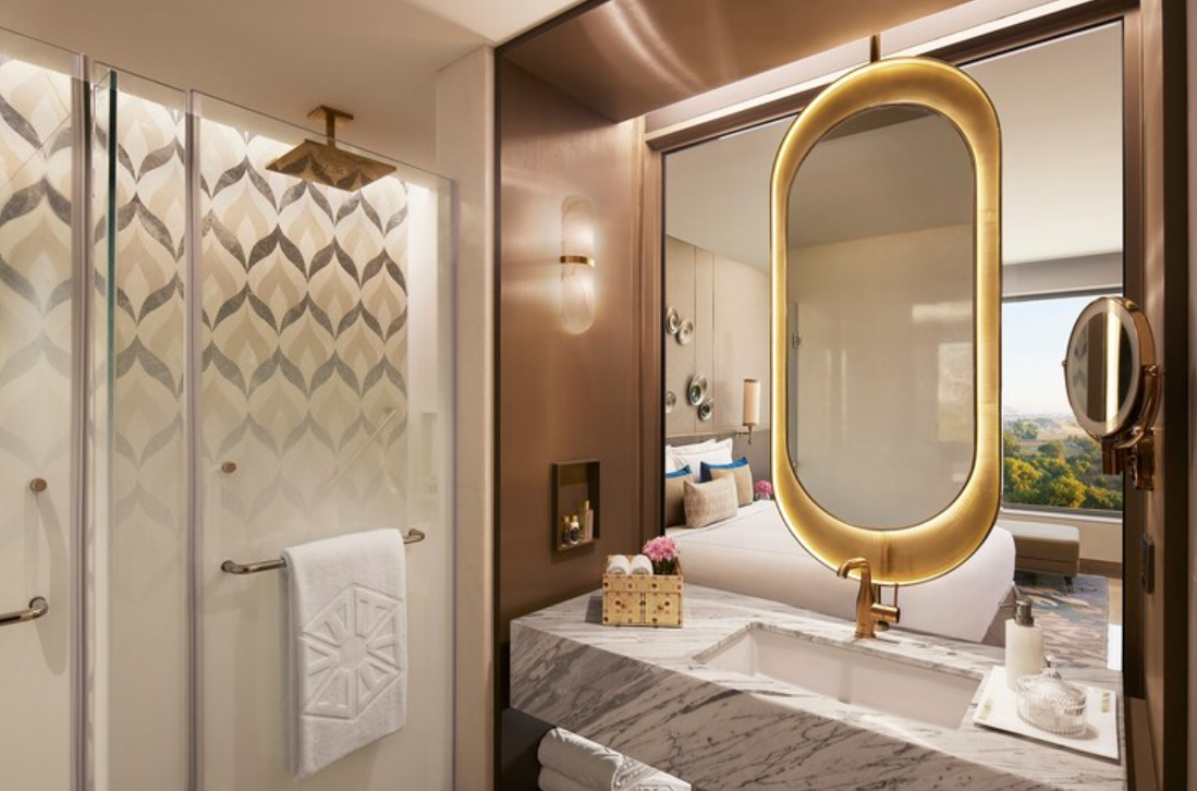 Deluxe Room King Bed