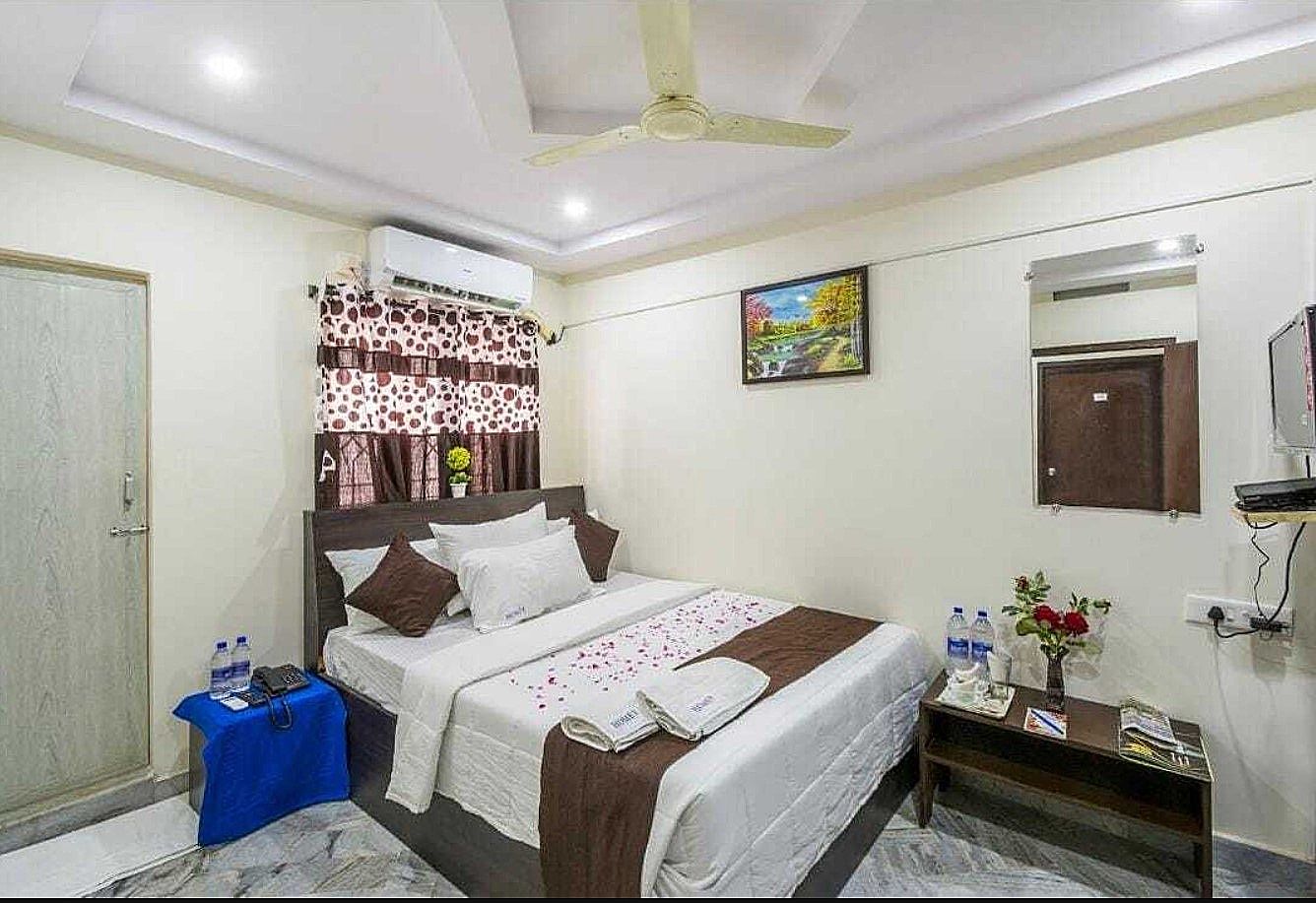 Double Deluxe AC Room