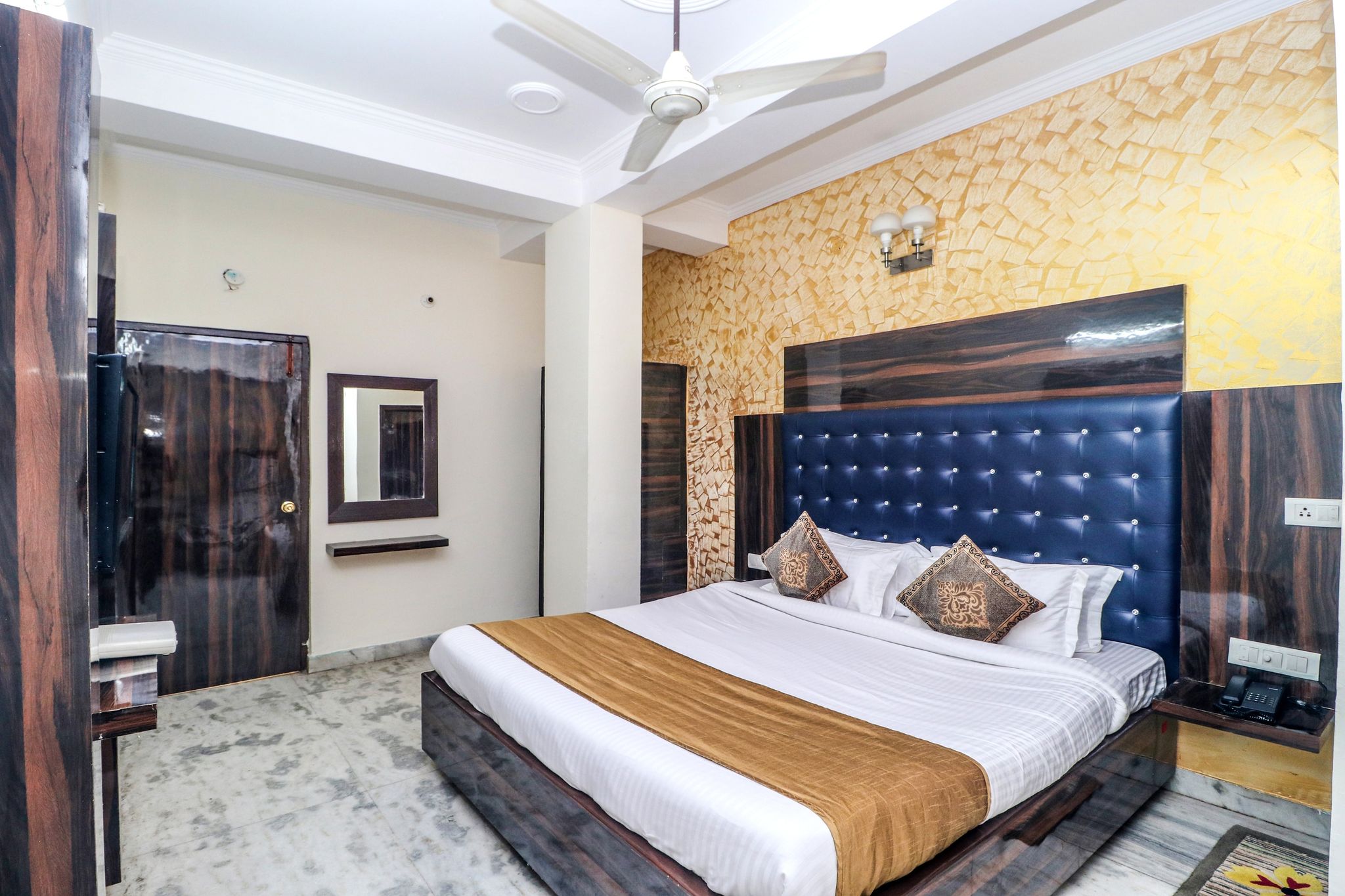 Deluxe AC Rooms