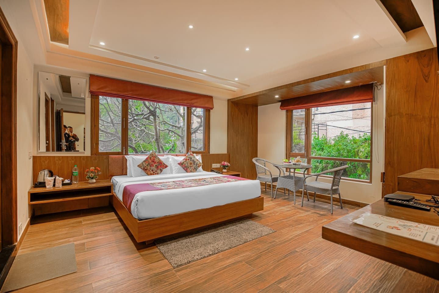 Standard Room with side view