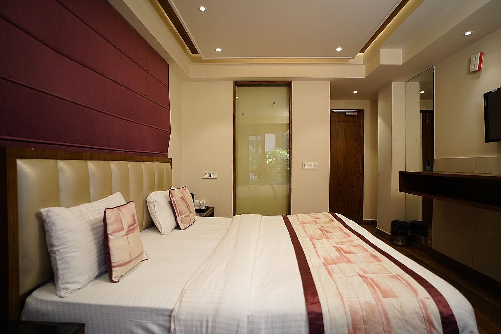 Mahaveer Shimla By Royal Collection Hotels Family Room 3