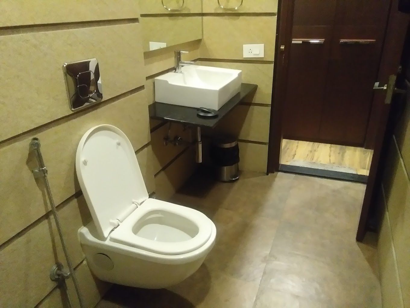 SAMAYA SKYVIEW HOTELS Executive Room 6