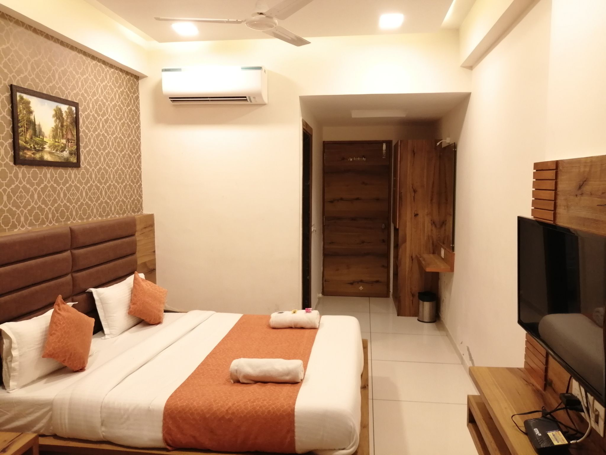 Super Deluxe Ac Room