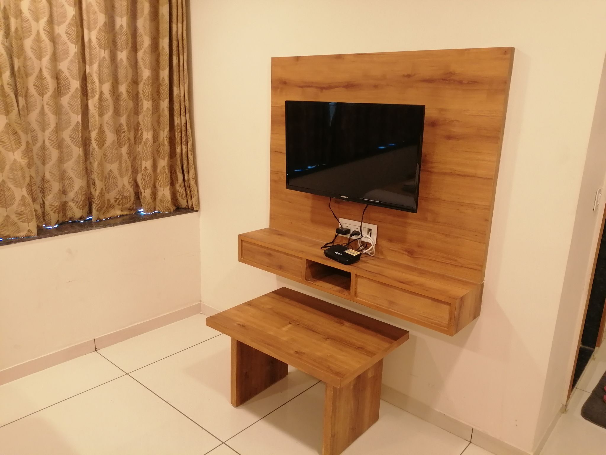 Hotel Golden City Deluxe Ac Room 3