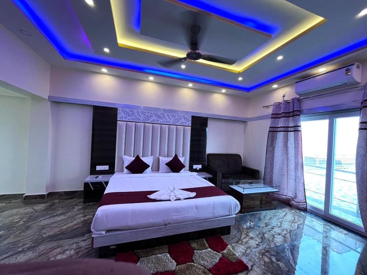 Platinum Room