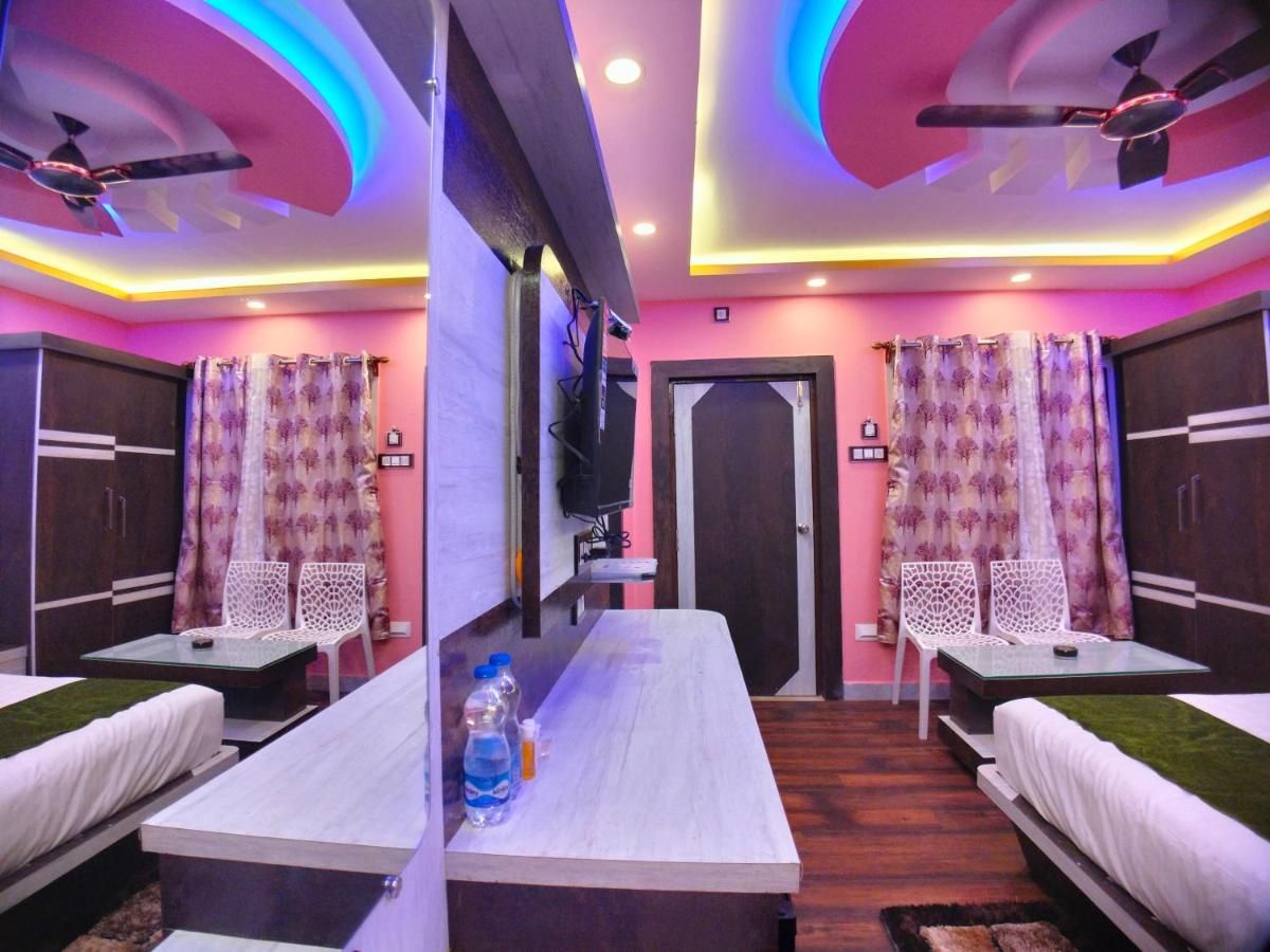 Gold Room