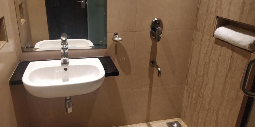 VITS Sharanam Thane Deluxe Double Room (1 Double Bed or 2 Twin Beds) 12